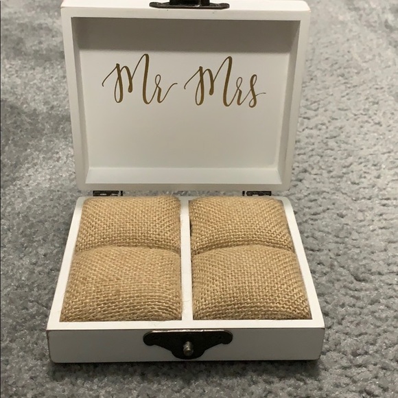 Ring box - Picture 3 of 3